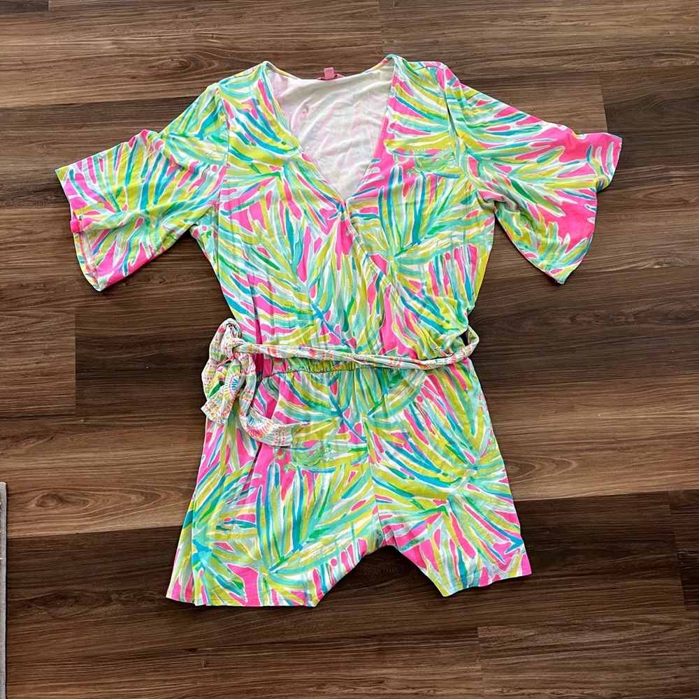 Lilly Pulitzer Romper. Size XXL. EUC. Bright colors!